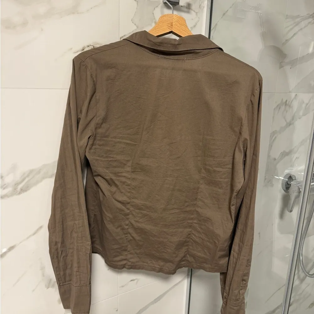 Vintage  button up top - size 3 (small) - brown - Image 7