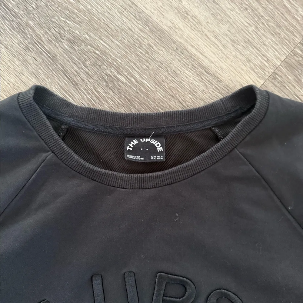 The Upside Black Sweatshirt medium Casual Pullover Crewneck Top - Image 4