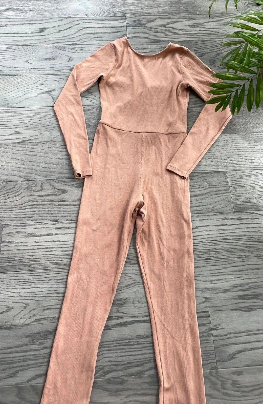 Beige Long Sleeve Nude Ribbed Unitard size 4 US NWOT - Image 2