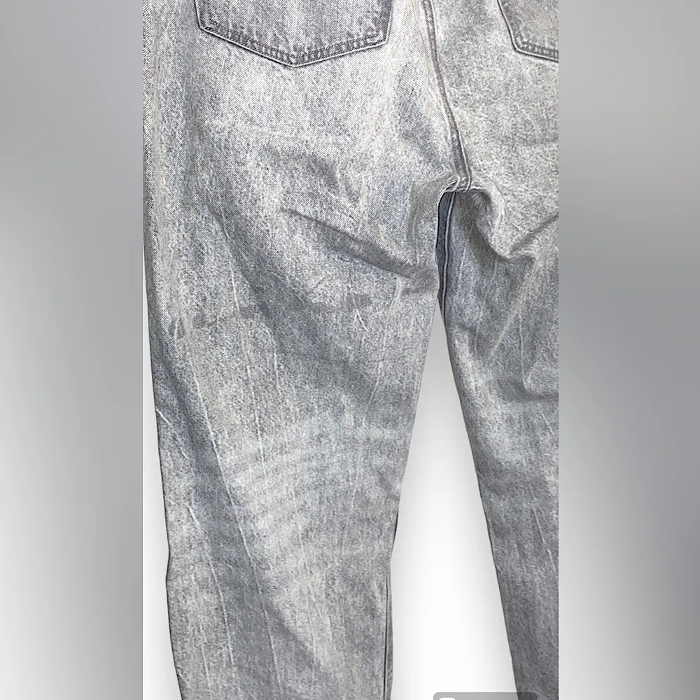 American Eagle gray destroyed jeans - Image 7