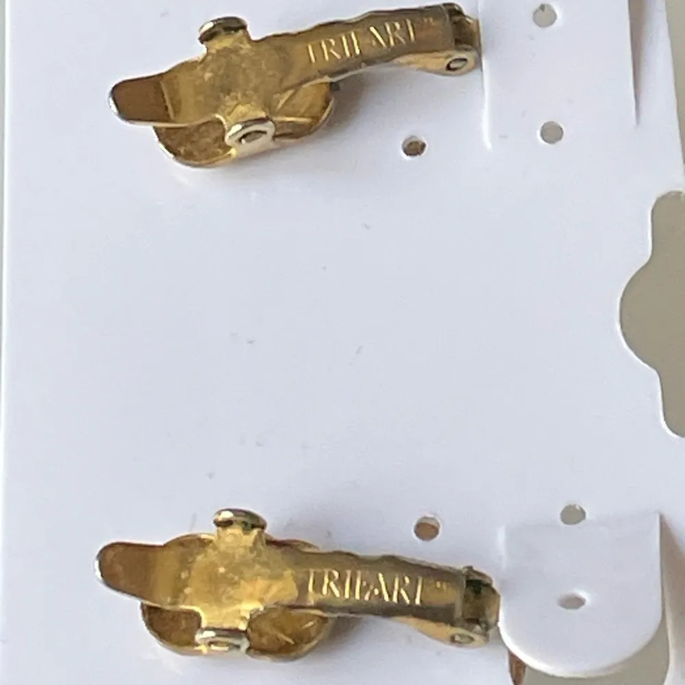 Trifari Signed Oval Pearl Clip On Vintage Earrings New Without Tags - Image 5