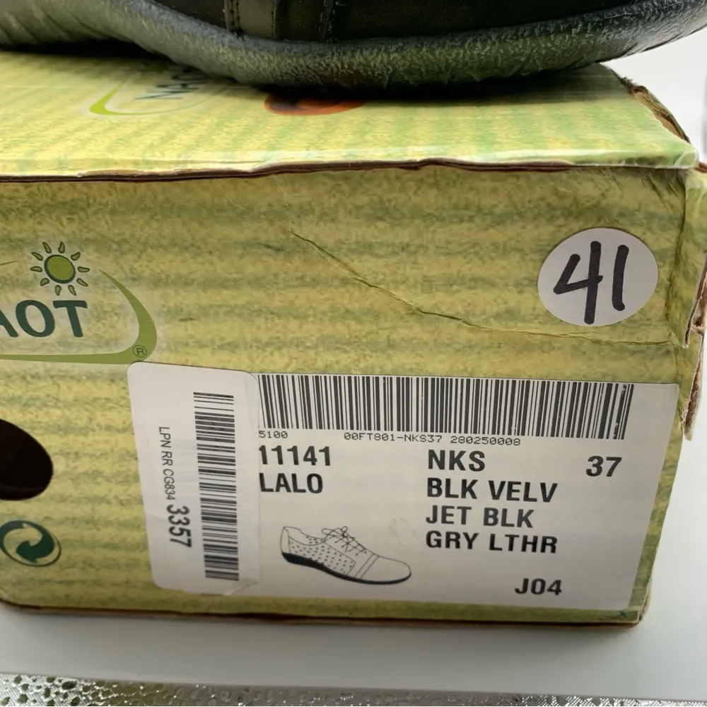 Women's Naot Lalo Color: Black Velvet Nubuck - Image 4