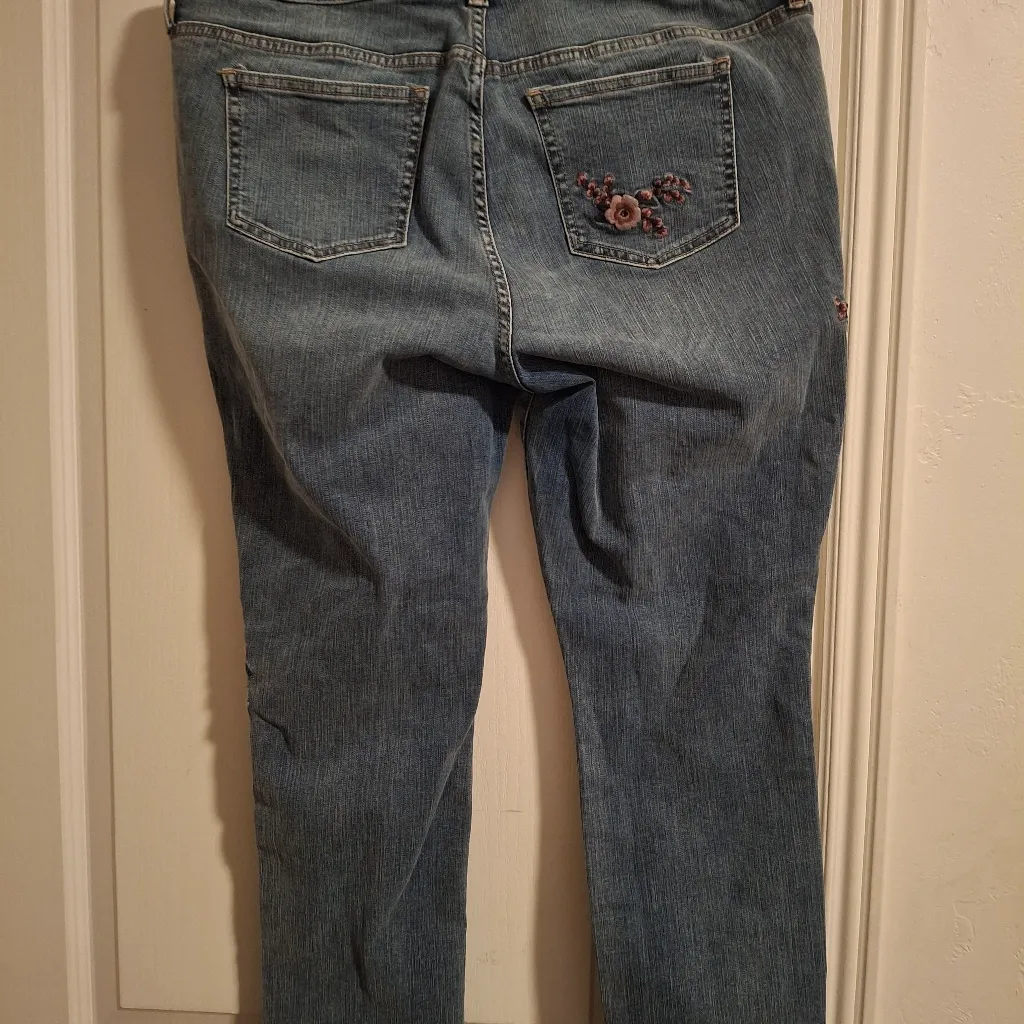 Torrid 16R  Blue Straight Leg Jeans with Floral Embroidery - Image 11