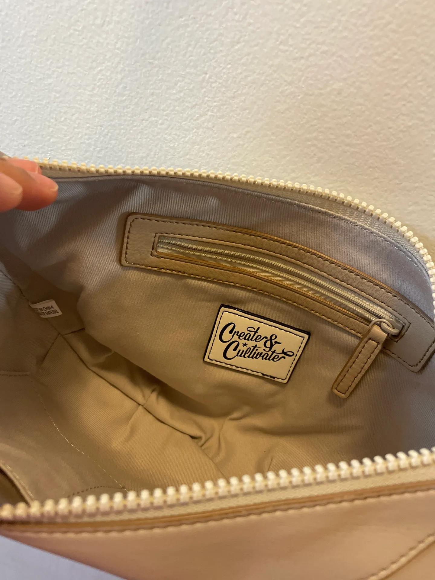 Create & Cultivate Sling Bag - Image 4