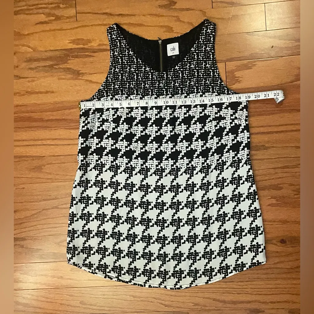 CAbi- Black and White Houndstooth Tank Top Size M - Image 6