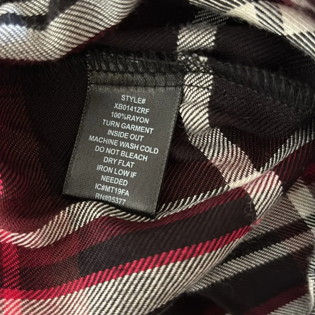 Sanctuary Boyfriend Flannel Tunic Shirt Sz M Roll Tab Sleeve Black Red Plaid - Image 7