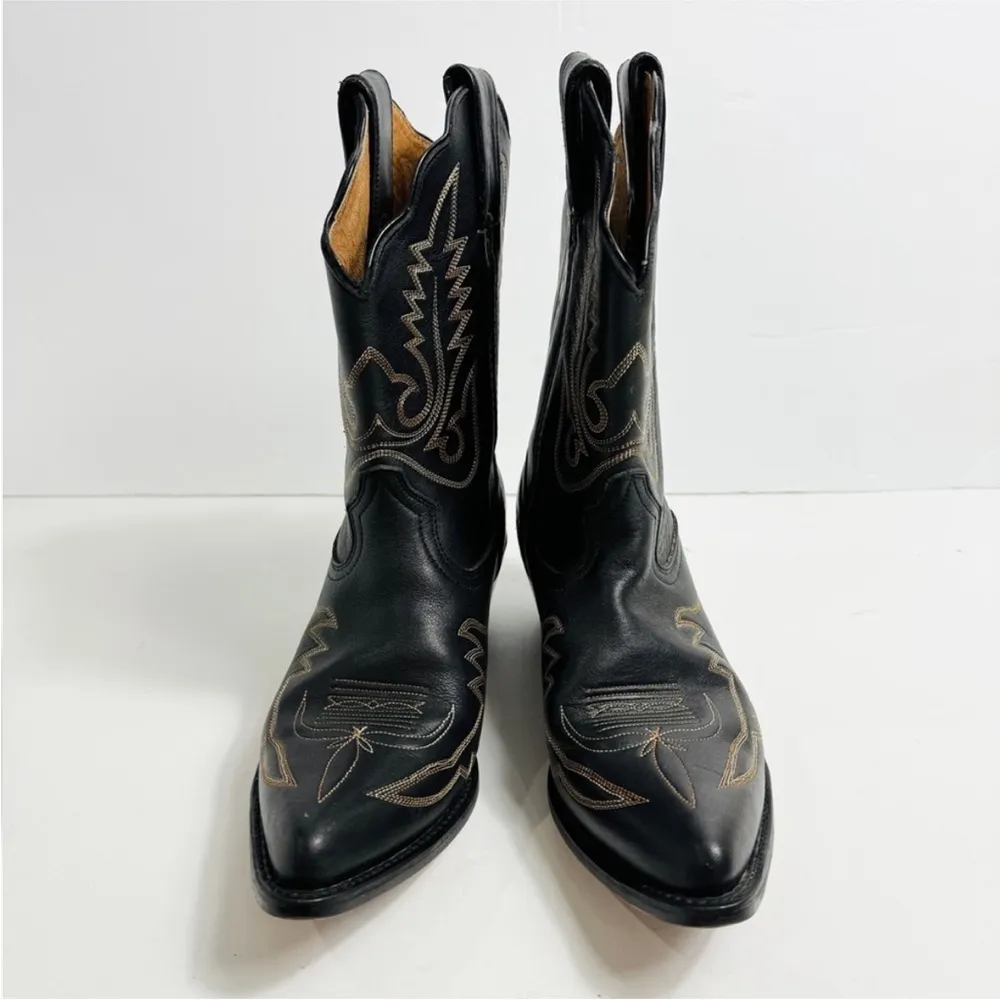 Santa Fe beautiful black with brown/ tan stitching EUC Size 8 - Image 3