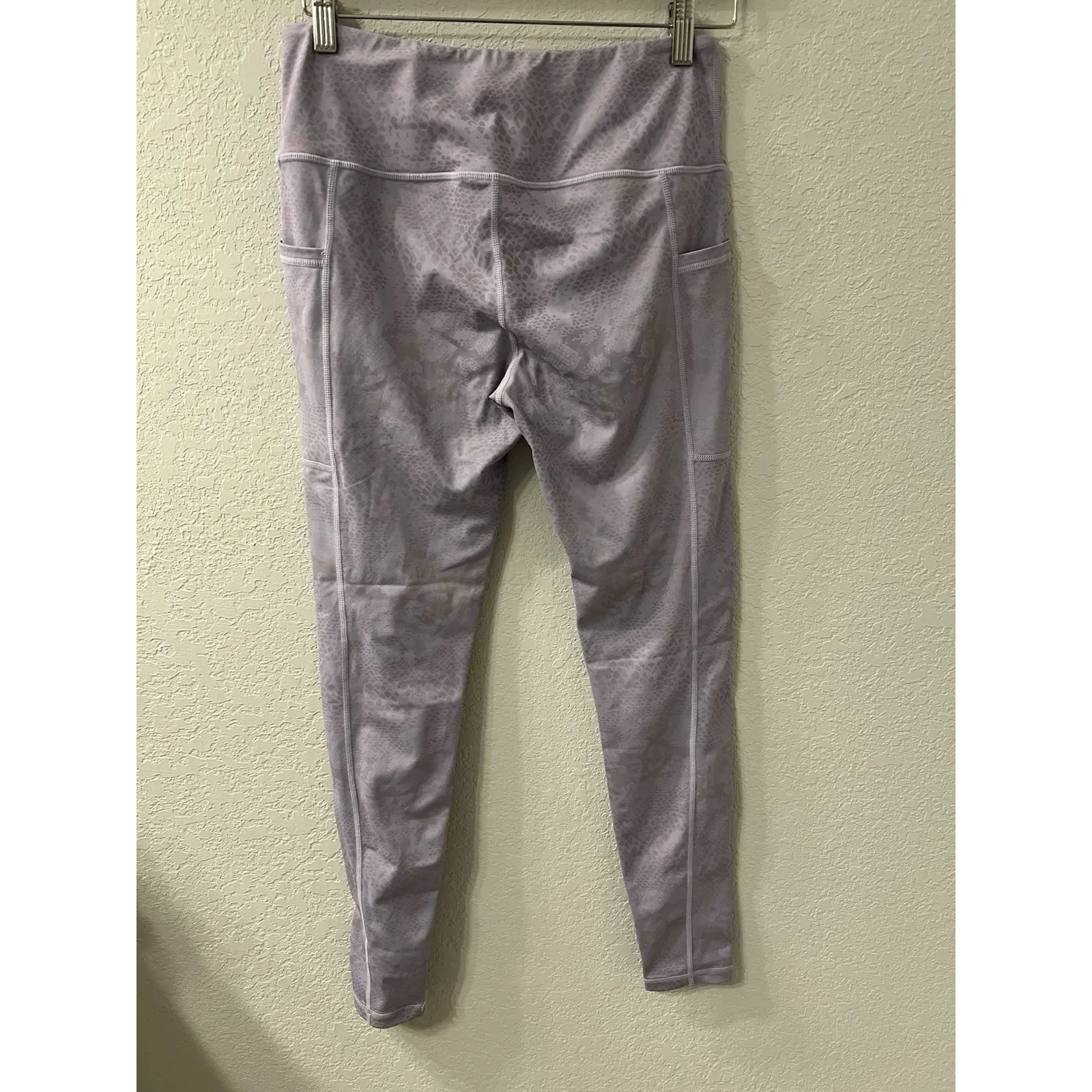 EUC Constantly Varied Gear CVG Glisten Here Lilac Leggings M Crossfit Activewear - Image 2