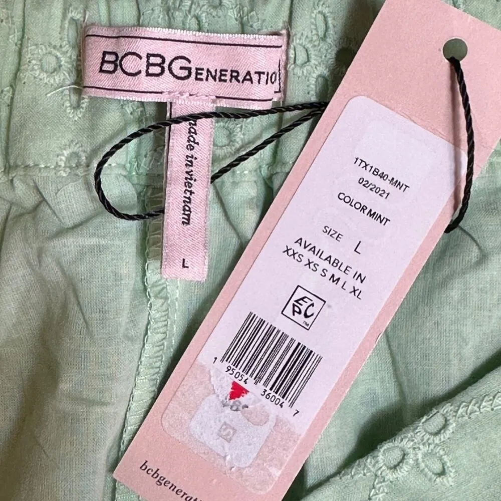 BCBGeneration Eyelet Shorts - Mint - Size L - Image 14