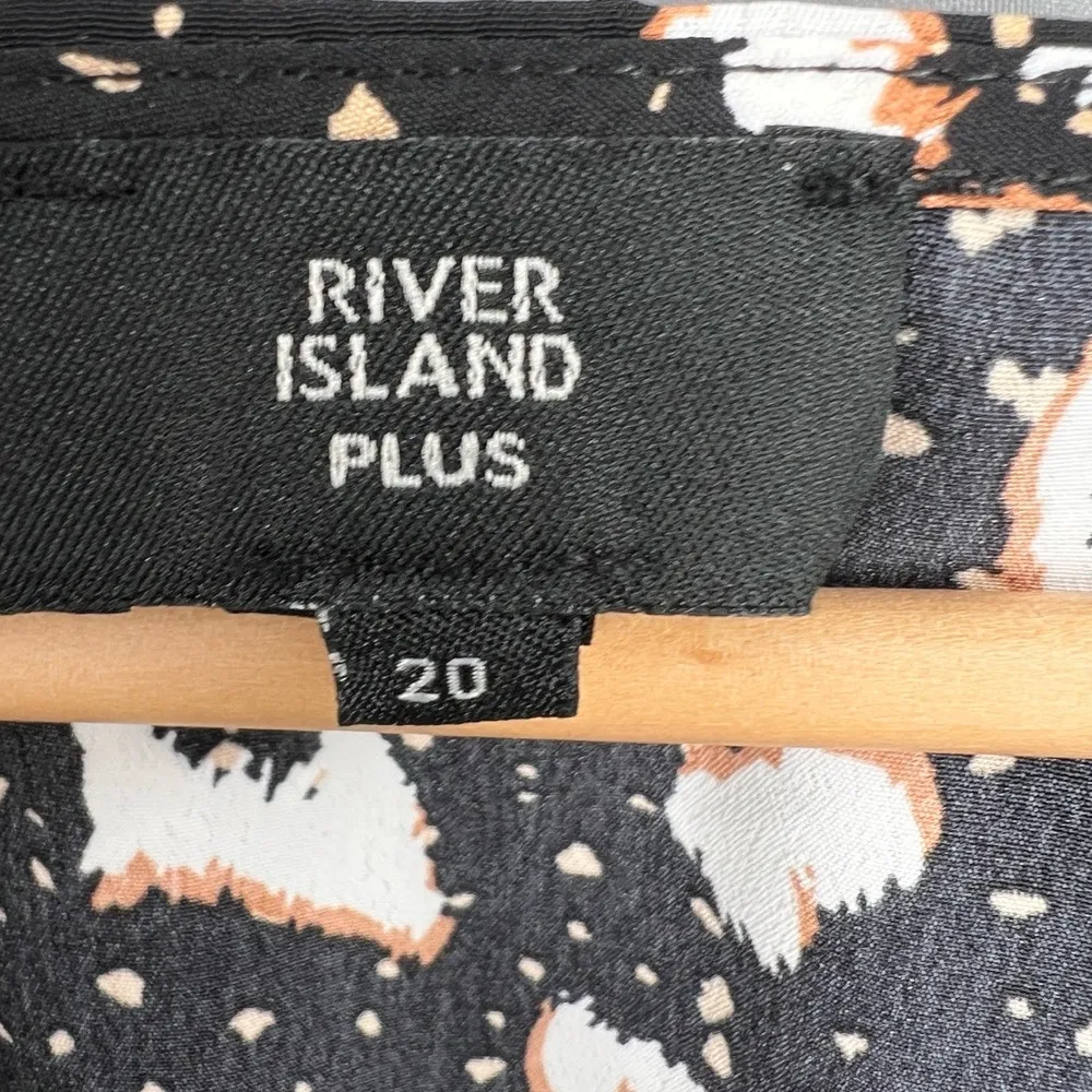 River Island Women’s Blouse US 16 Black Print V-Neck Long Sleeve Draped Top - Image 4