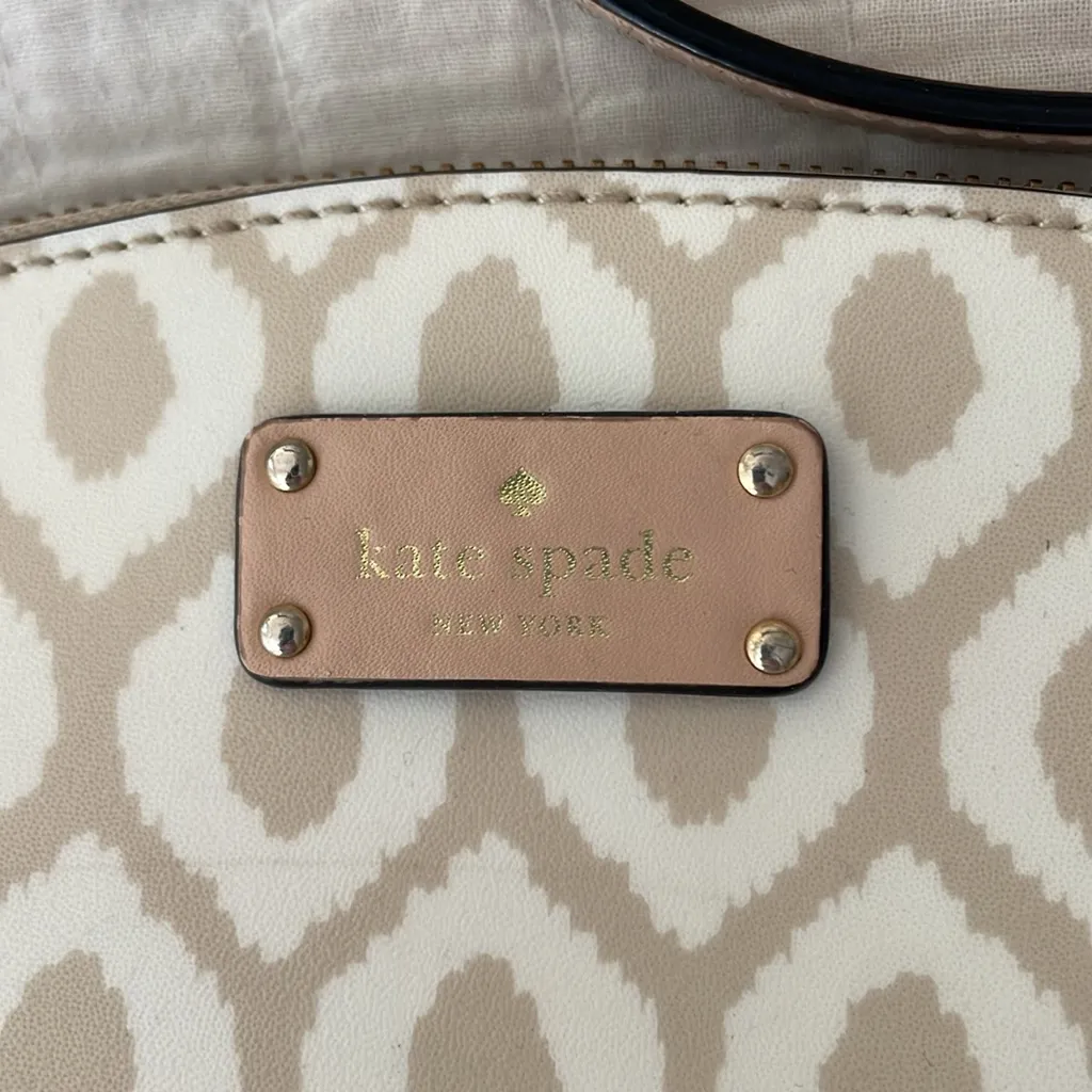 KATE SPADE New York Grove Street Millie Ikat Crossbody Bag in Cream / Cardamom - Image 5
