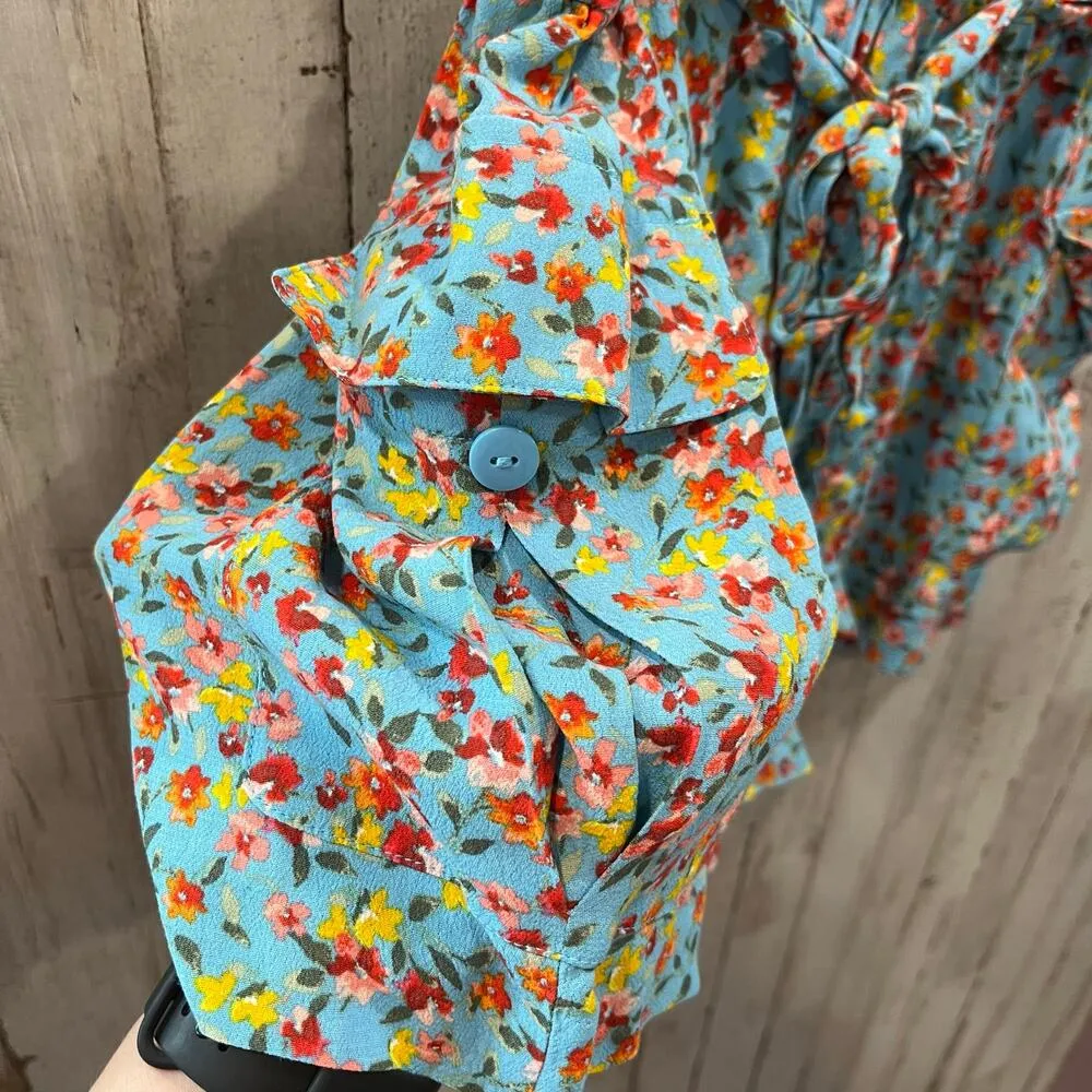 Ann Taylor LOFT Floral Tie Waist Cargo Shorts Size Small Blue Red Multi Color - Image 3