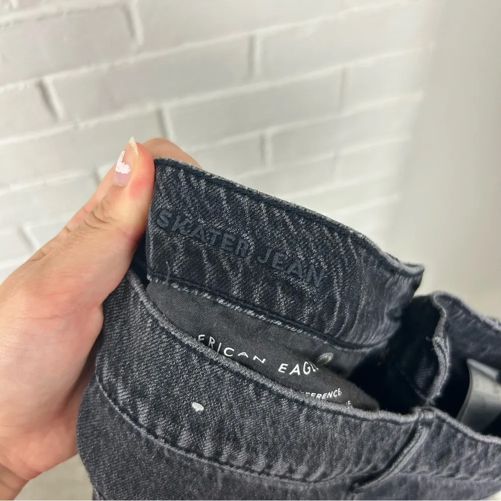 American Eagle Black Washed Denim Skater Jeans Size 4 Long - Image 3