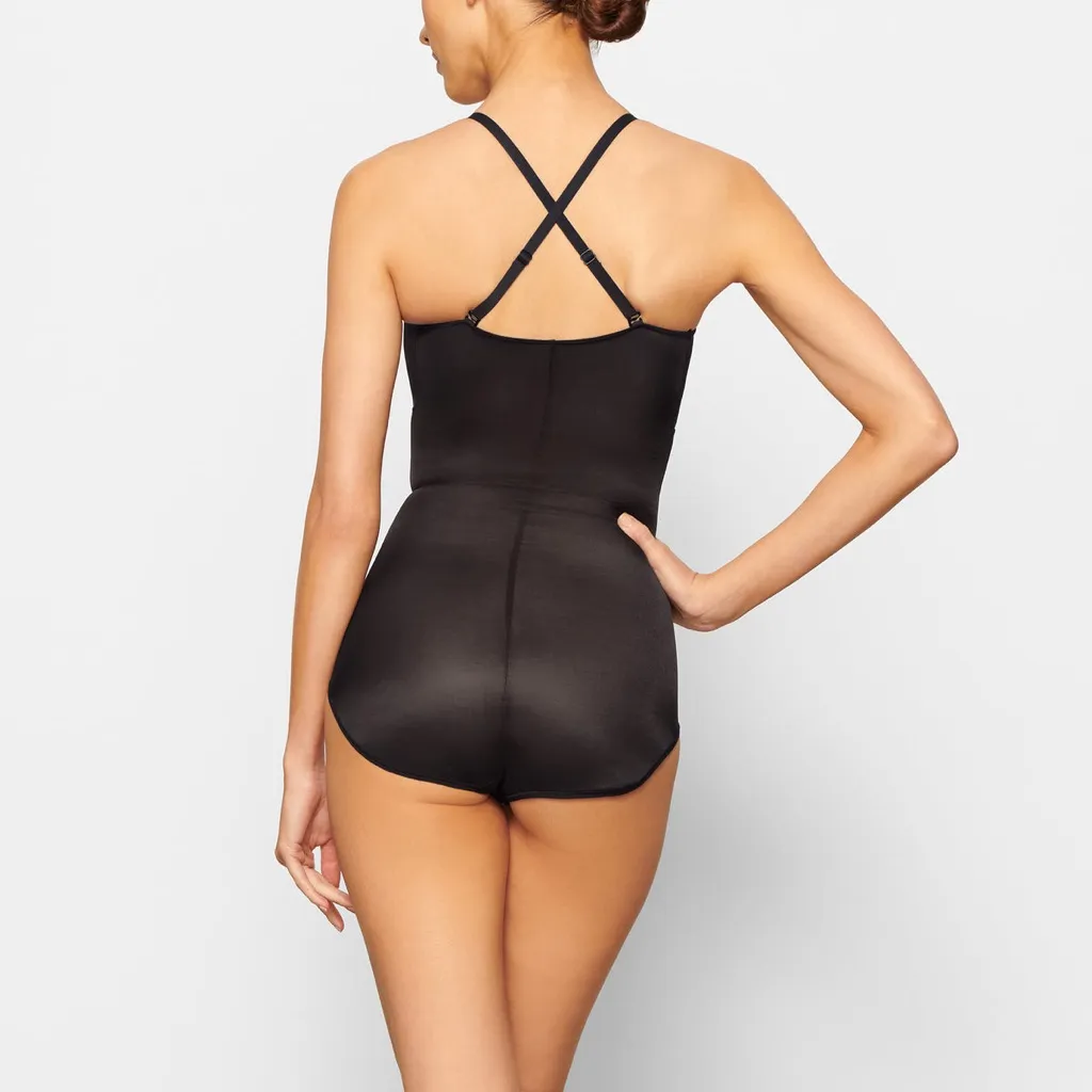 NWOT BODYSUIT BRIEF W/ SNAPS - Image 4