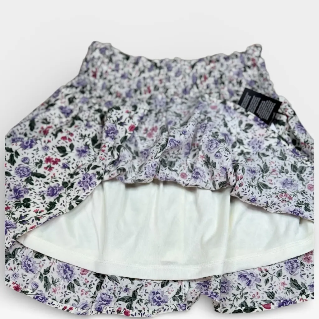 Celebrity Pink Mini Skirt Womens Size M White Purple Pink Floral Mini Casual - Image 5
