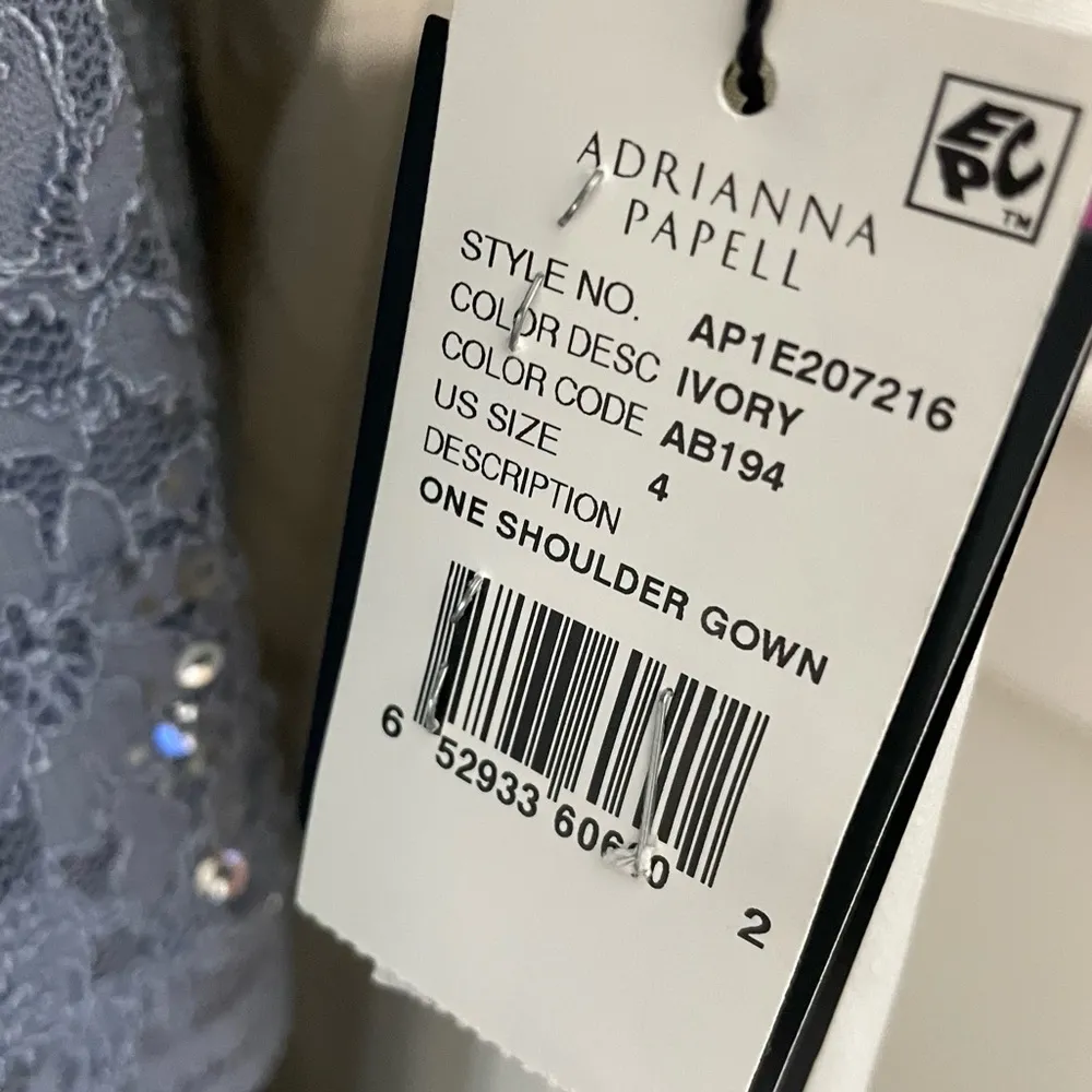 Adrianna Papell Women's Ruffled One-Shoulder Gown Ivory Sz 4 - Image 4