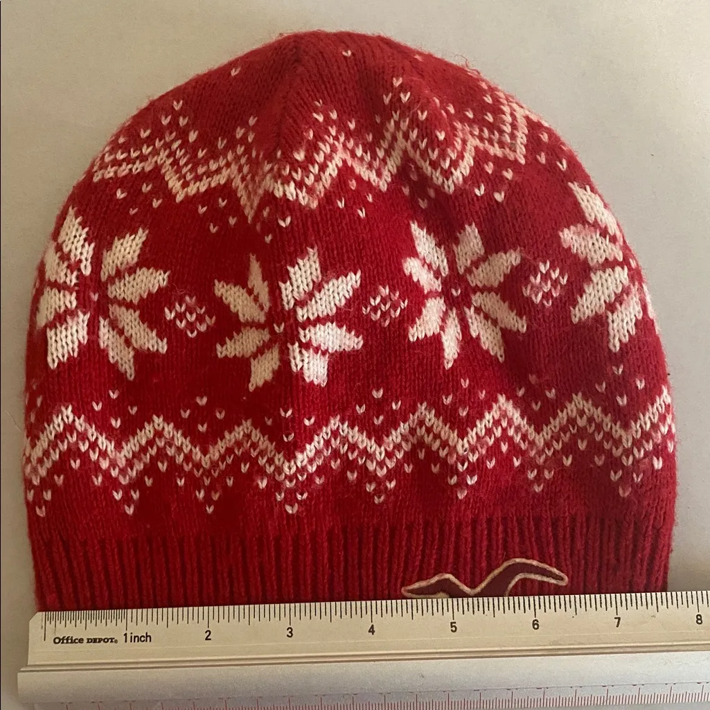 Women’s Hollister Red Snowflake Knit Beanie hat Nordic fair Isle - Image 6