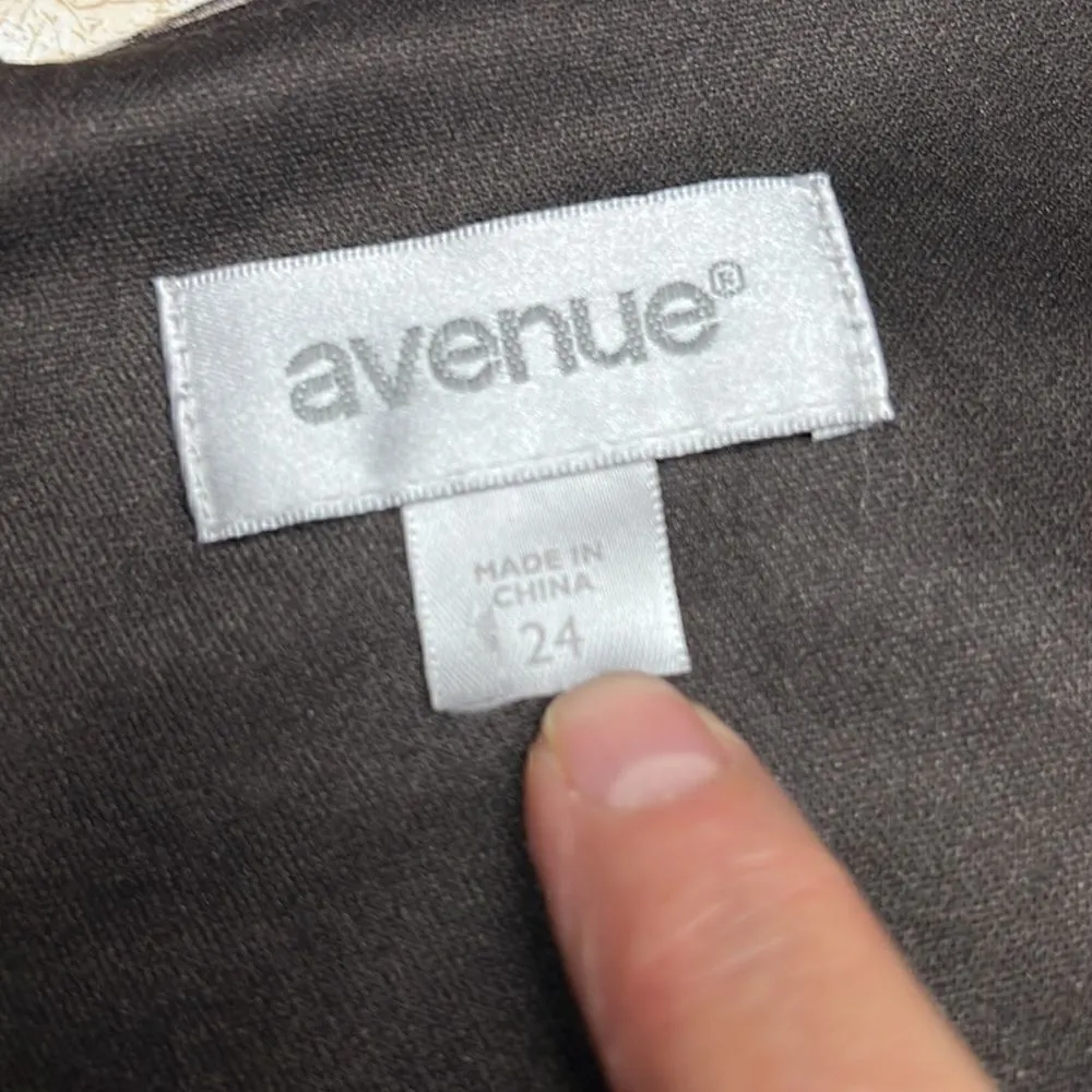 Avenue  Long V Neck Brown/ Beige Dress Sz 24 - Image 3