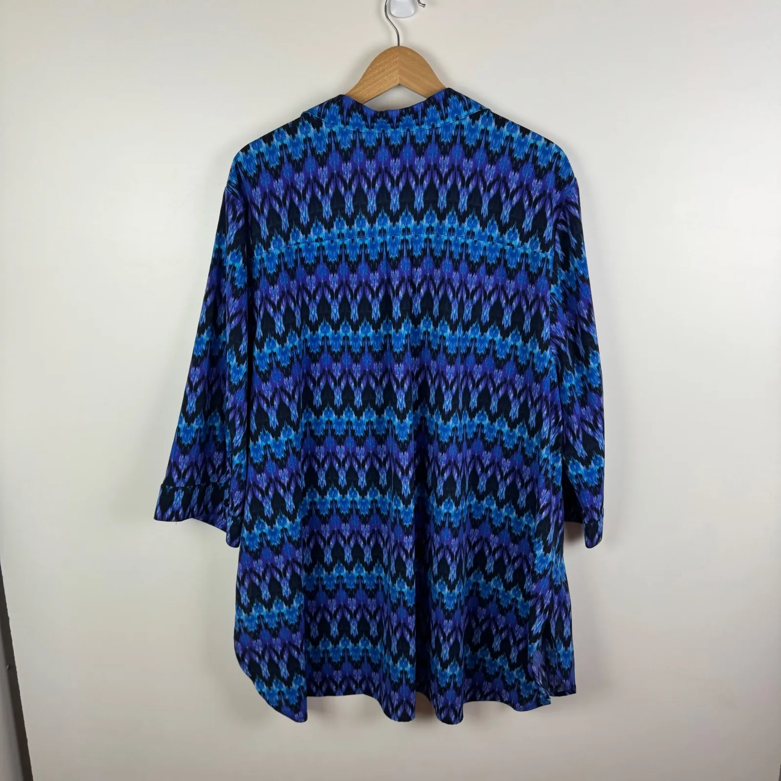 Catherines Ikat Popover Tunic Top Size 3X Lightweight Stretch Boho Comfy Office - Image 4