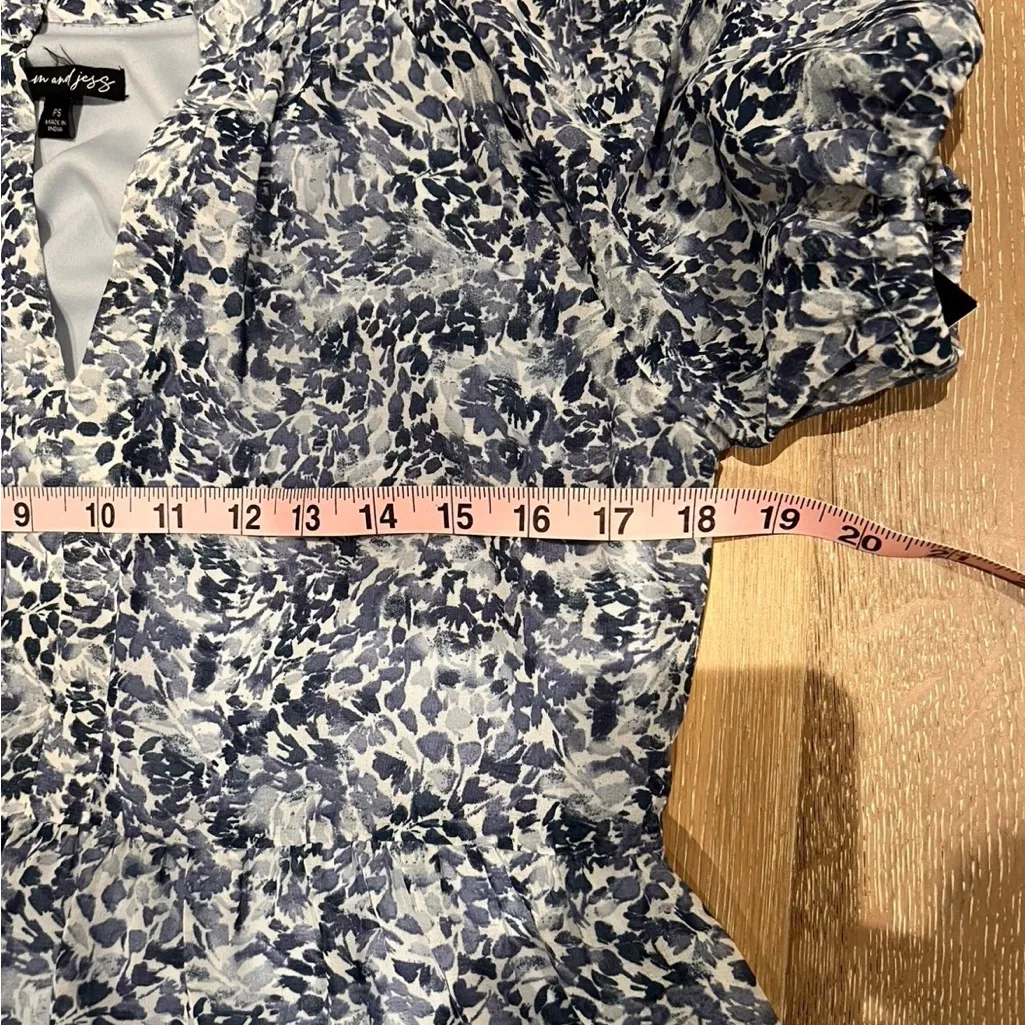 Dress smocked floral Blue NWT, cute with boots and jacket White Size undefined - Image 6