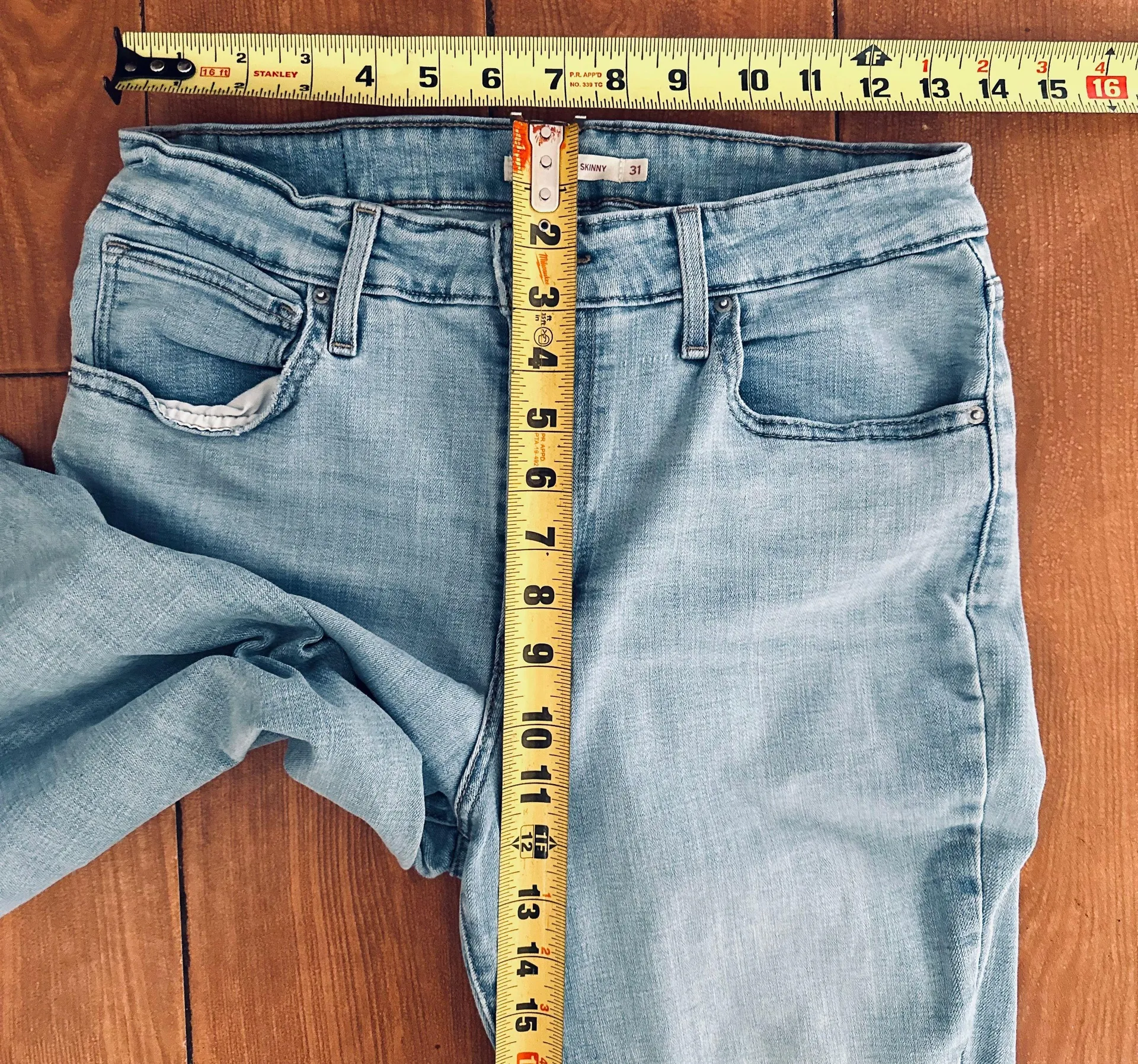 Levi’s 721 high rise skinny jeans light wash Size 31 Womens Stretch Distressed - Image 5