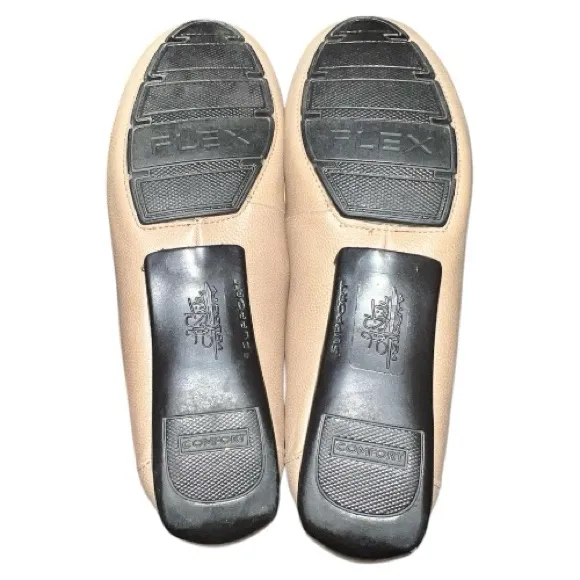 Life Stride  memory foam Beige Loafers with Gold Accent - Image 7