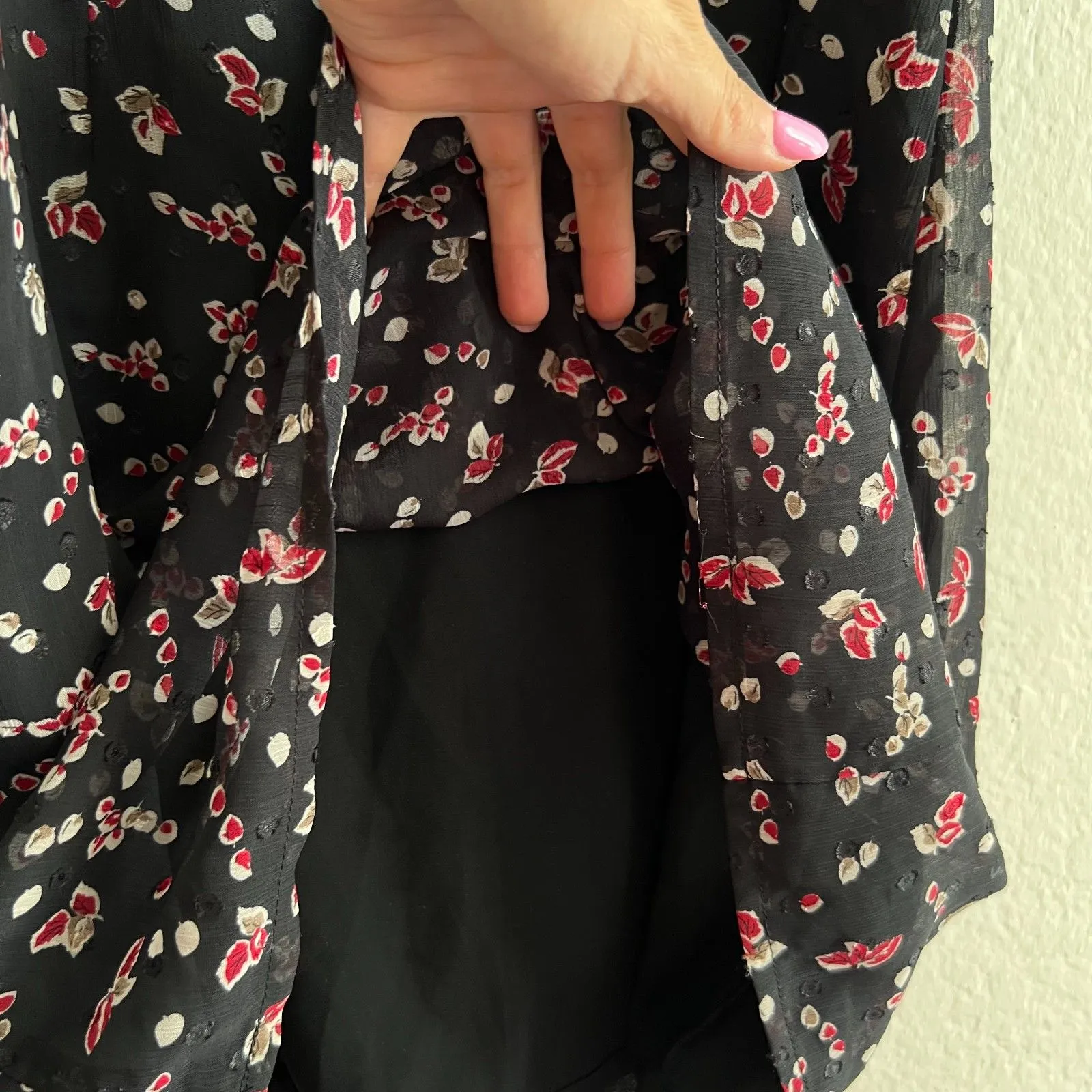 BARDOT Revolve Black Floral Smocked Puff Short Sleeve Mini Dress Womens 8 Medium - Image 6