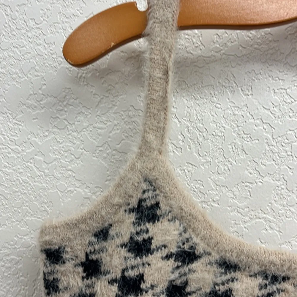 NA-KD Checked Cropped Knitted Top in Beige/ Black L - Image 3