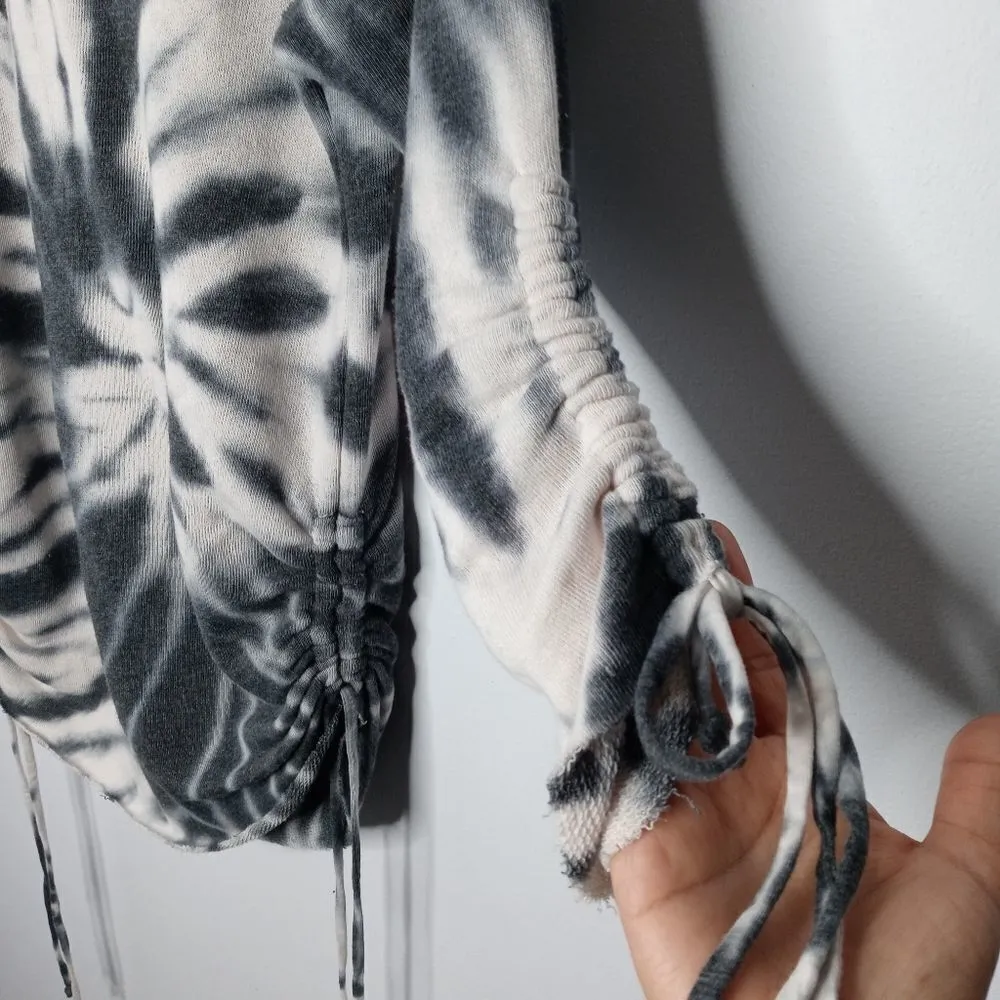 Young fabulous and broke tie dye sweatshirt hoodie drawstrings size small - Image 4