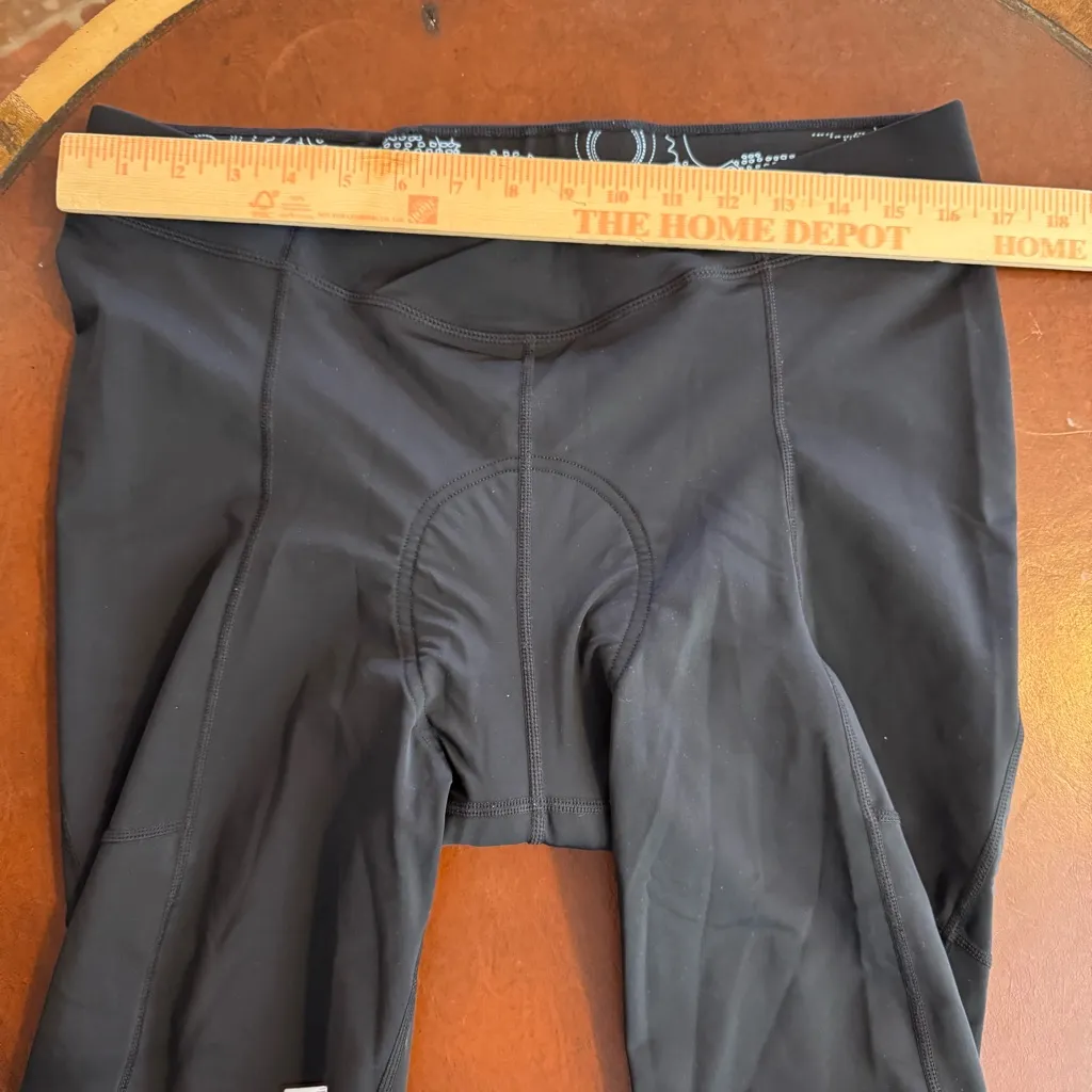 NOVARA Black padded Cycling capri pants women’s size xl - Image 7