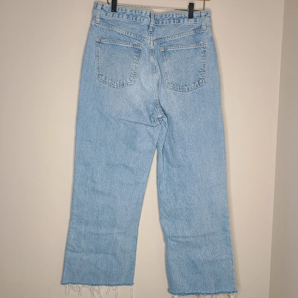 Zara High Rise Wide leg Ripped Jeans  Denim Blue‎ Size 8 - Image 4