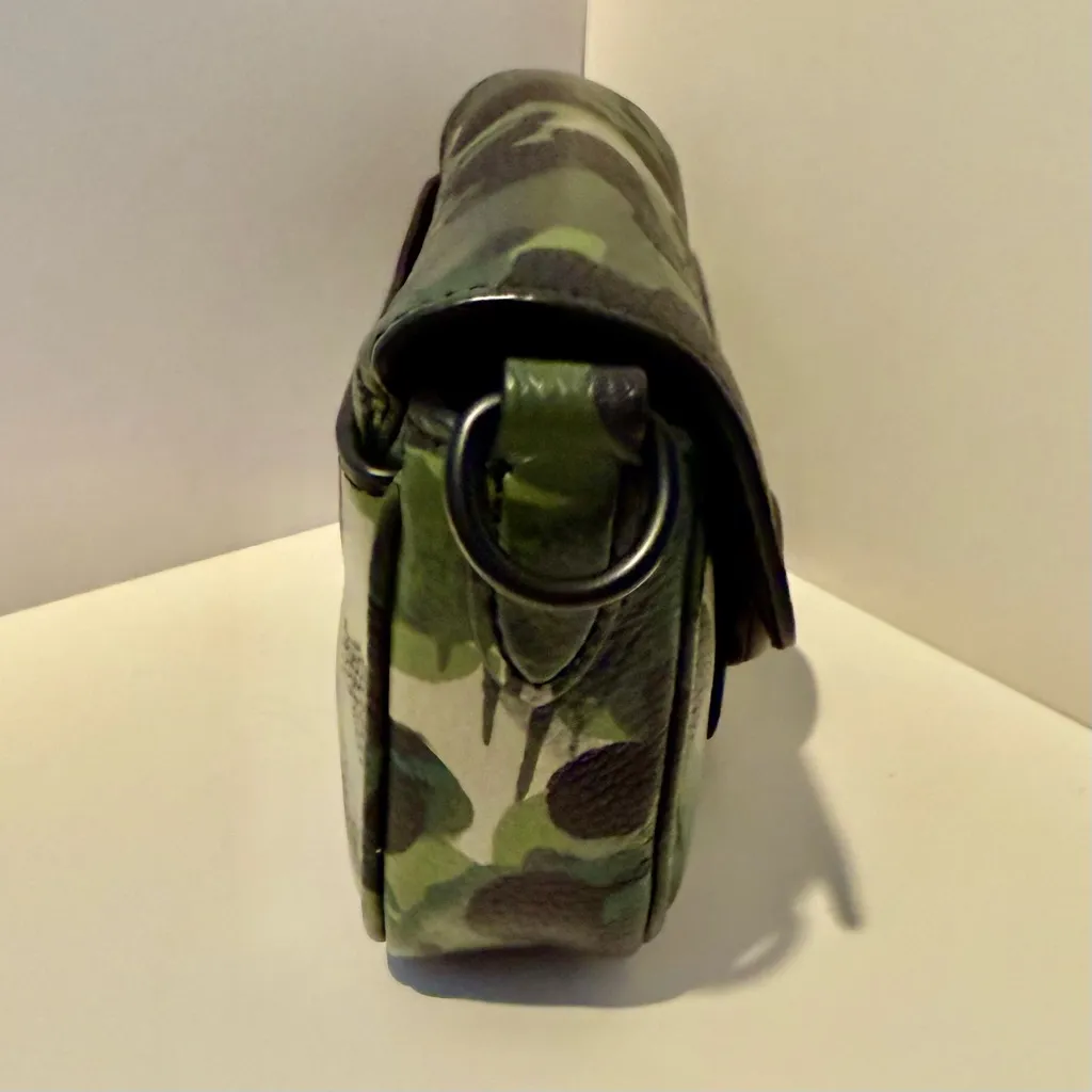 Coach Green/Black Camo Soft Tabby 18 Crossbody Bag CC104 NWOT - Rare and HTF! - Image 5