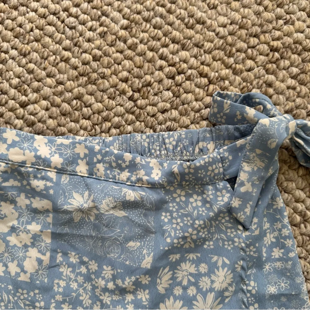 Adorable Altar’d State Mini Wrap Skort Blue And White Patchwork Size XS - Image 2