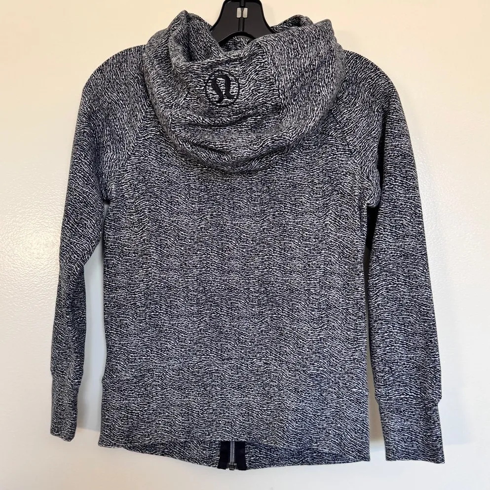 Lululemon Scuba Hoodie IV Currents White Black Size 4 - Image 5