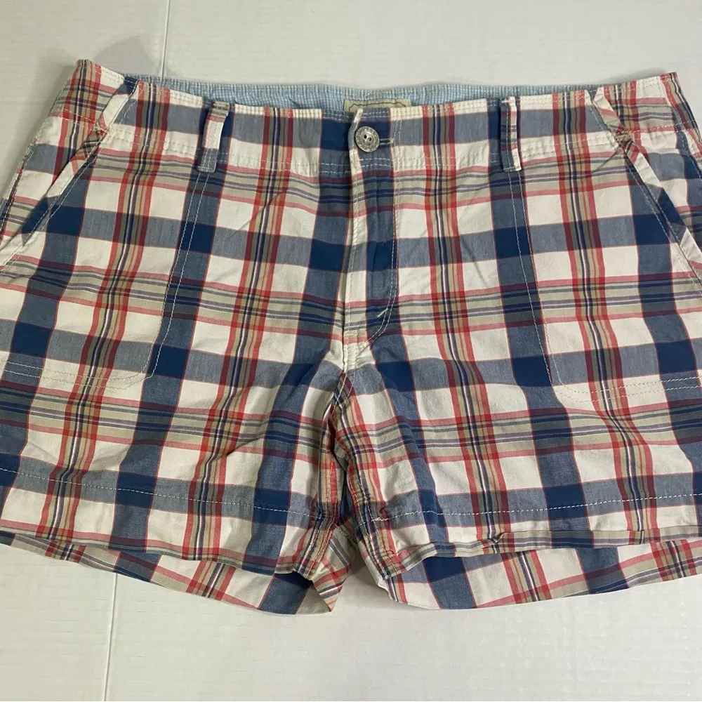 Levis Plaid red/white/blue lightweight cotton chino shorts w/ pockets Size 12 (A - Image 2