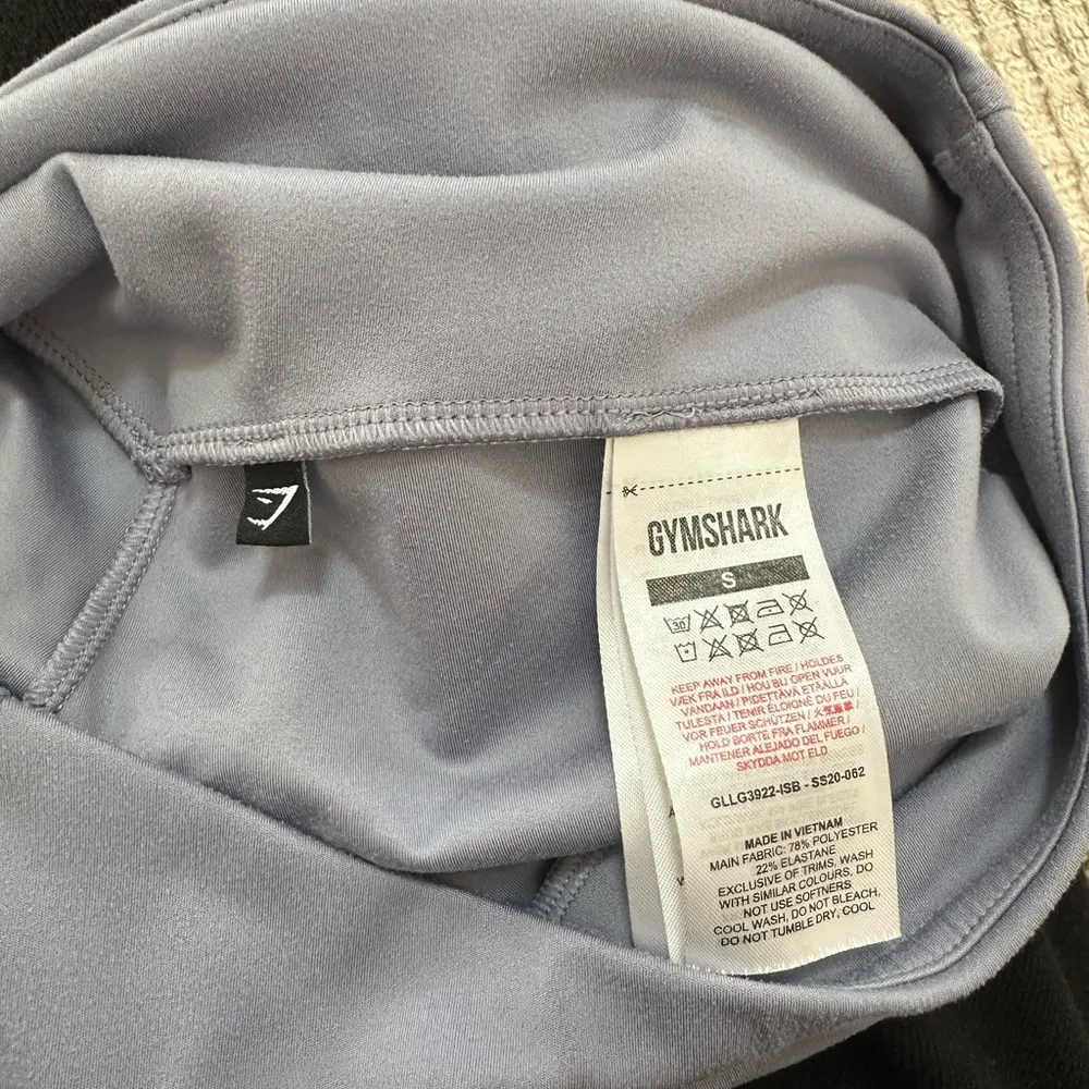 Gymshark Light Gray Leggings - Image 4