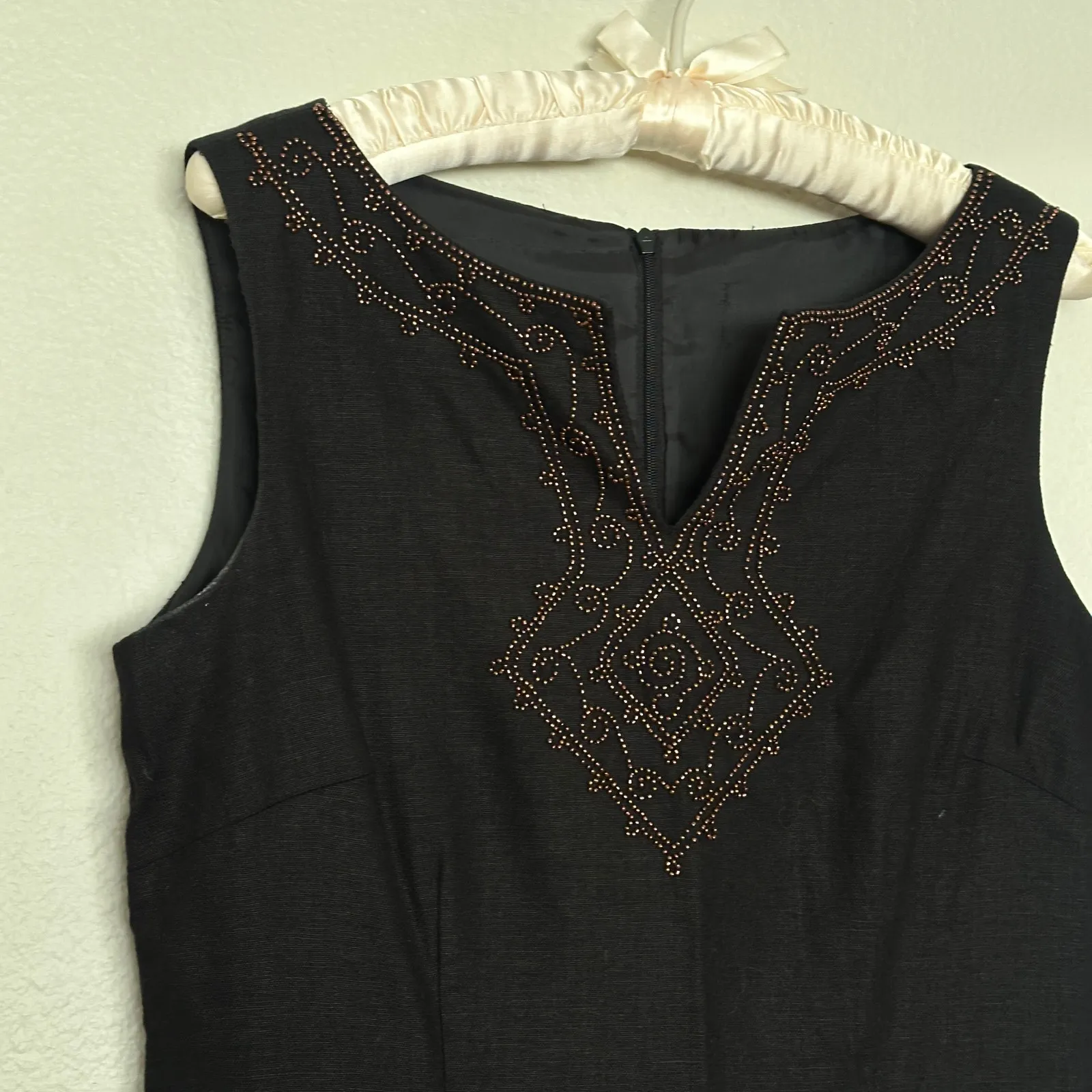 Vintage 60s 70s Mod Beaded Black Linen Cocktail Party Sheath Mini Dress Gold Size M - Image 4