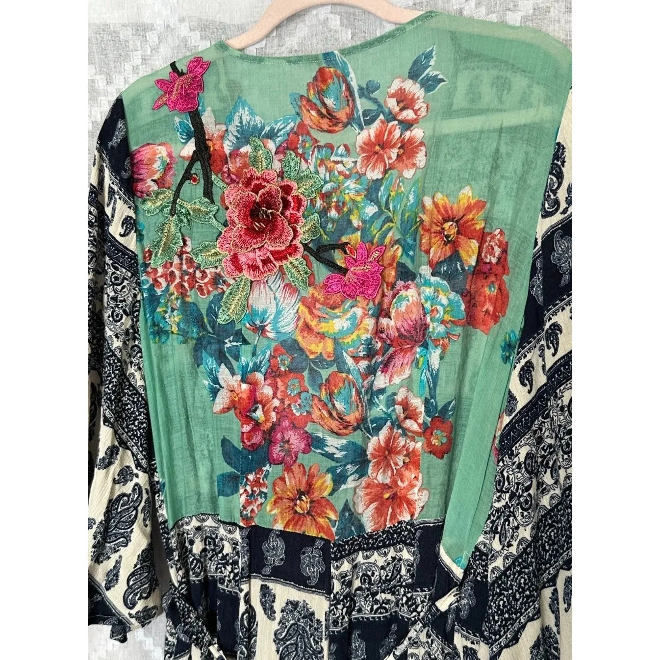 Aratta Silent Journey Embroidered Wrap Dress Size Large Purple Pink Floral - Image 3