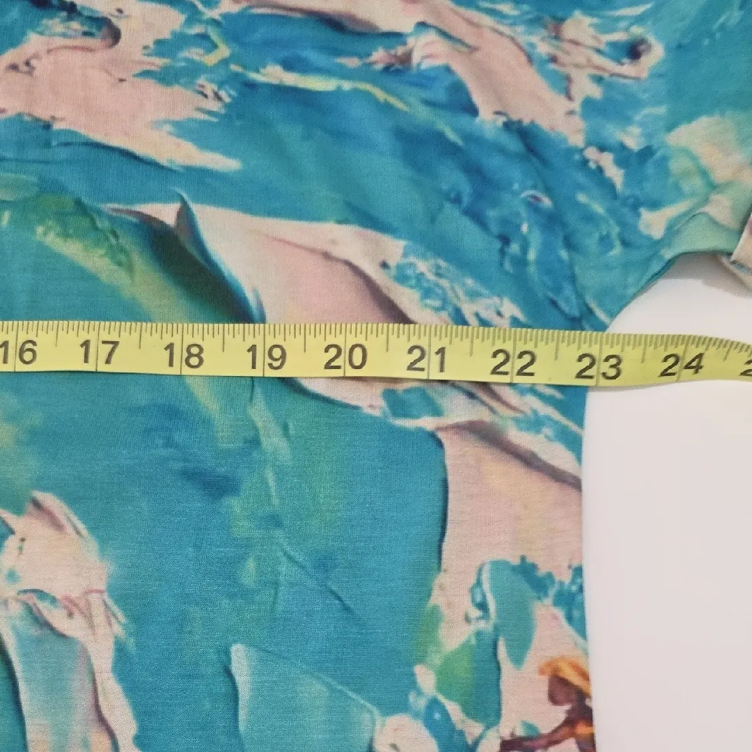 None Beach Scene T-Shirts Bundle XL - Image 4