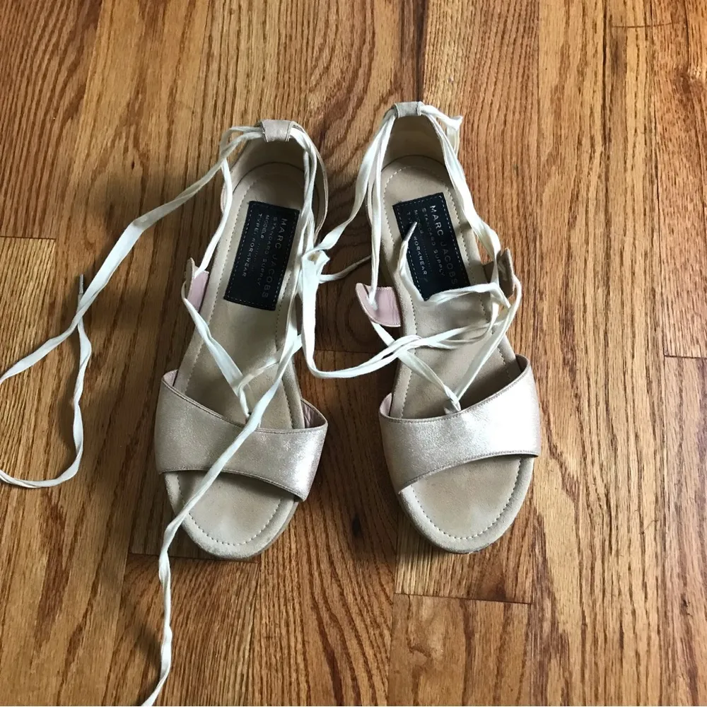 Marc Jacobs Rose Metallic Flat-form Sandals - Image 2