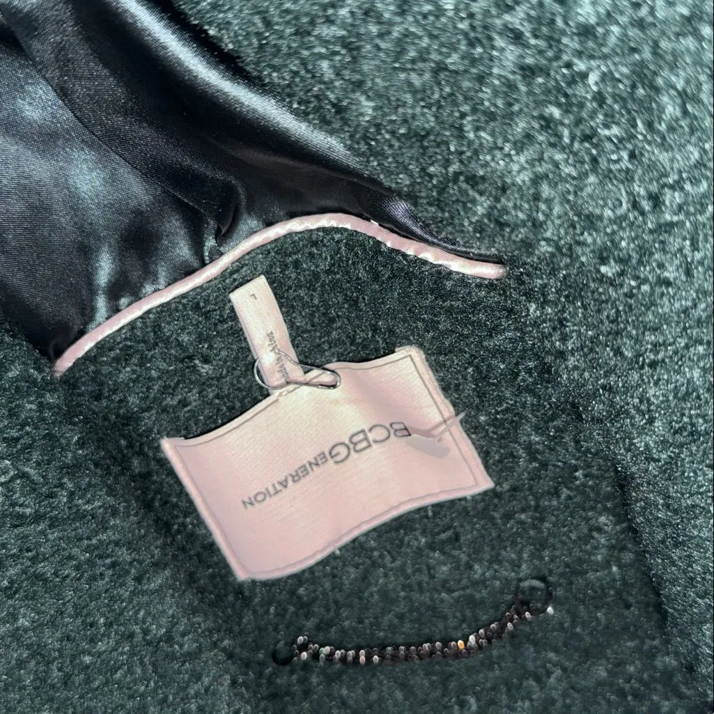 NWOT BCBGeneration Double Breasted Bouclé Long Teddy Coat In Forest Green Large - Image 6