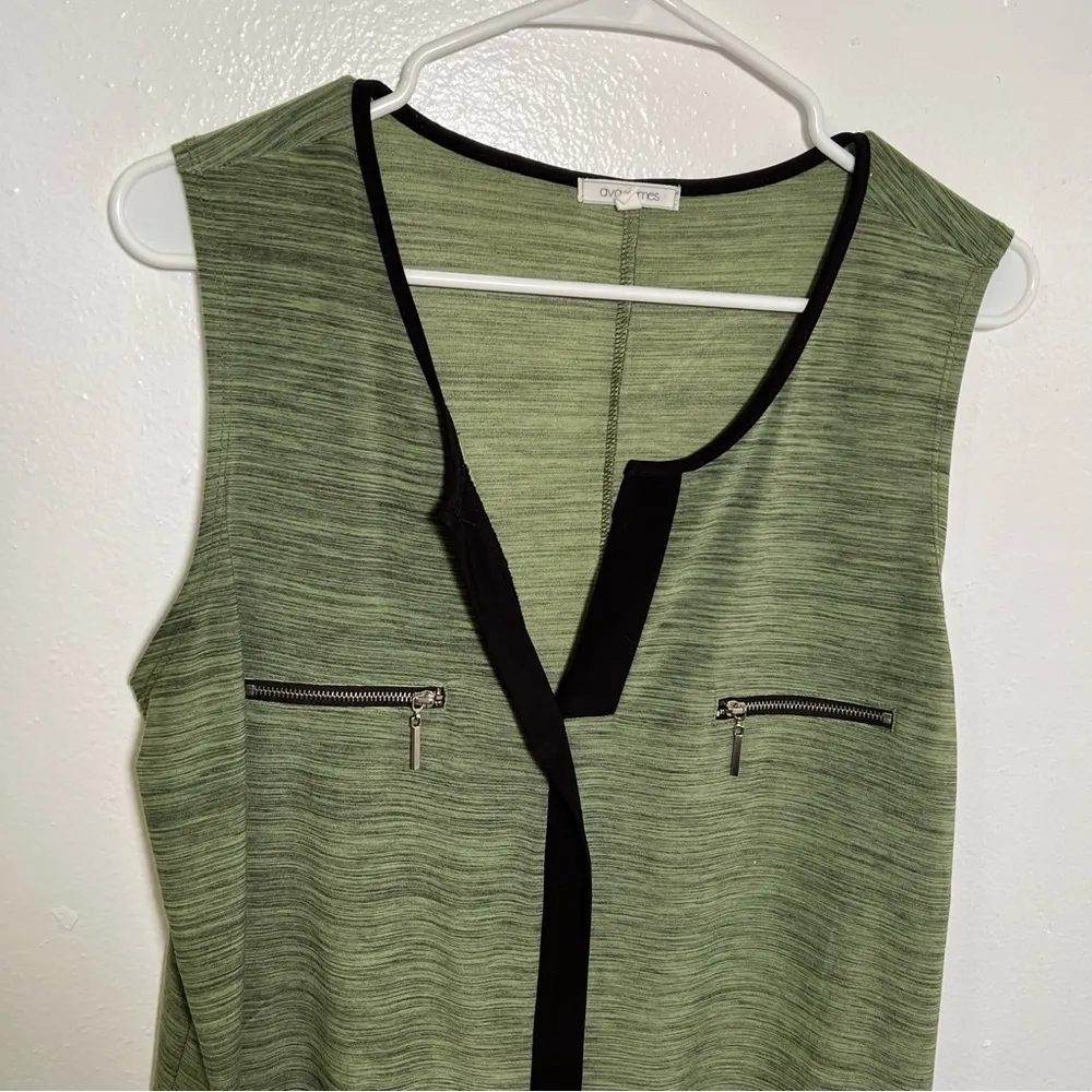Ava James Sleeveless Split Neck Blouse Green Marled - Image 4
