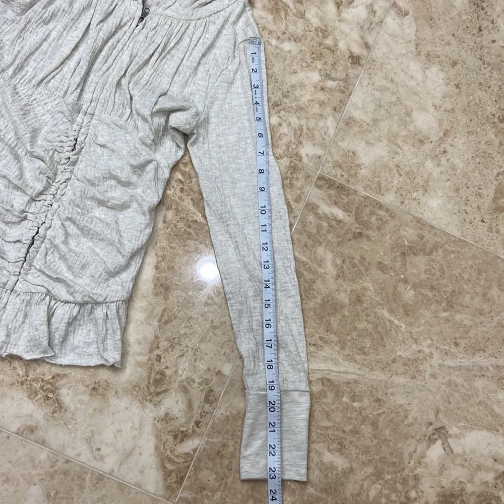 Eloise Ruched Zip Up Blouse. Grey. Size small. NWT - Image 5
