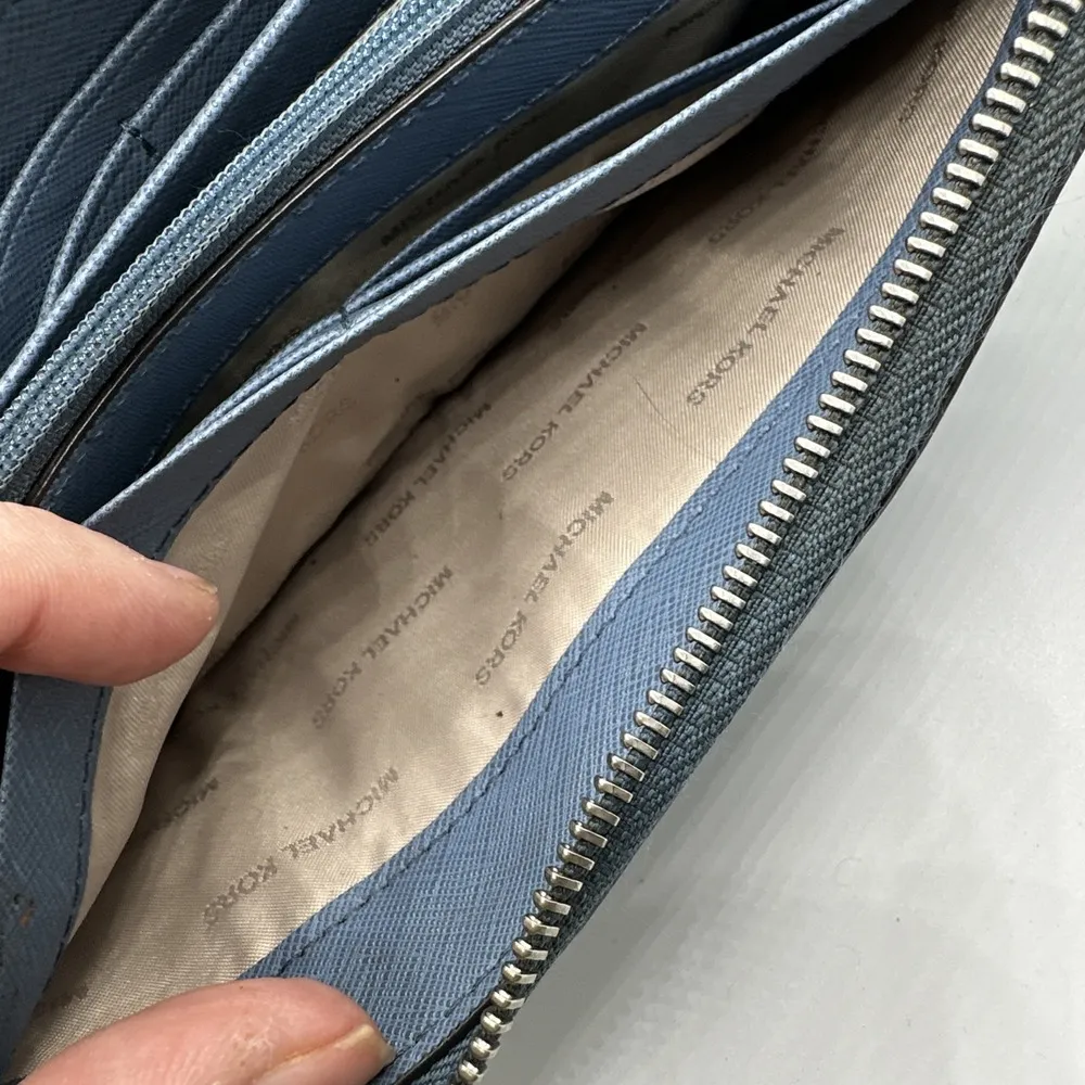 Michael Kors Mercer Leather Continental Wallet - Blue EUC - Image 12