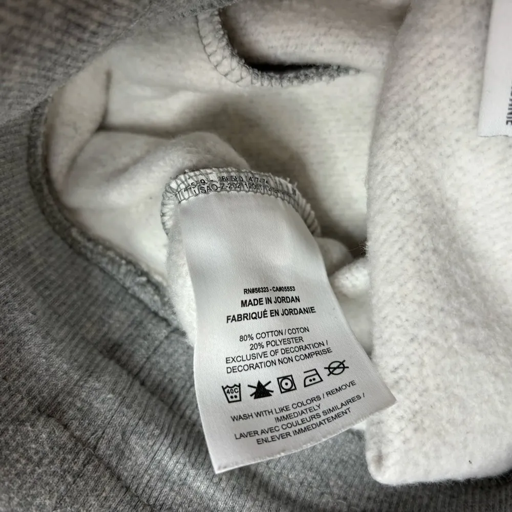 Nike Grey Gray Swoosh Logo High Rise Sweatpants Loungewear Comfort size Medium - Image 3