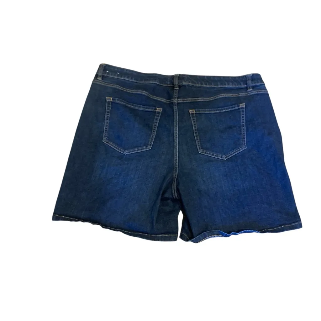 LANE BRYANT Jean Shorts Dark Wash size 18 - Image 3