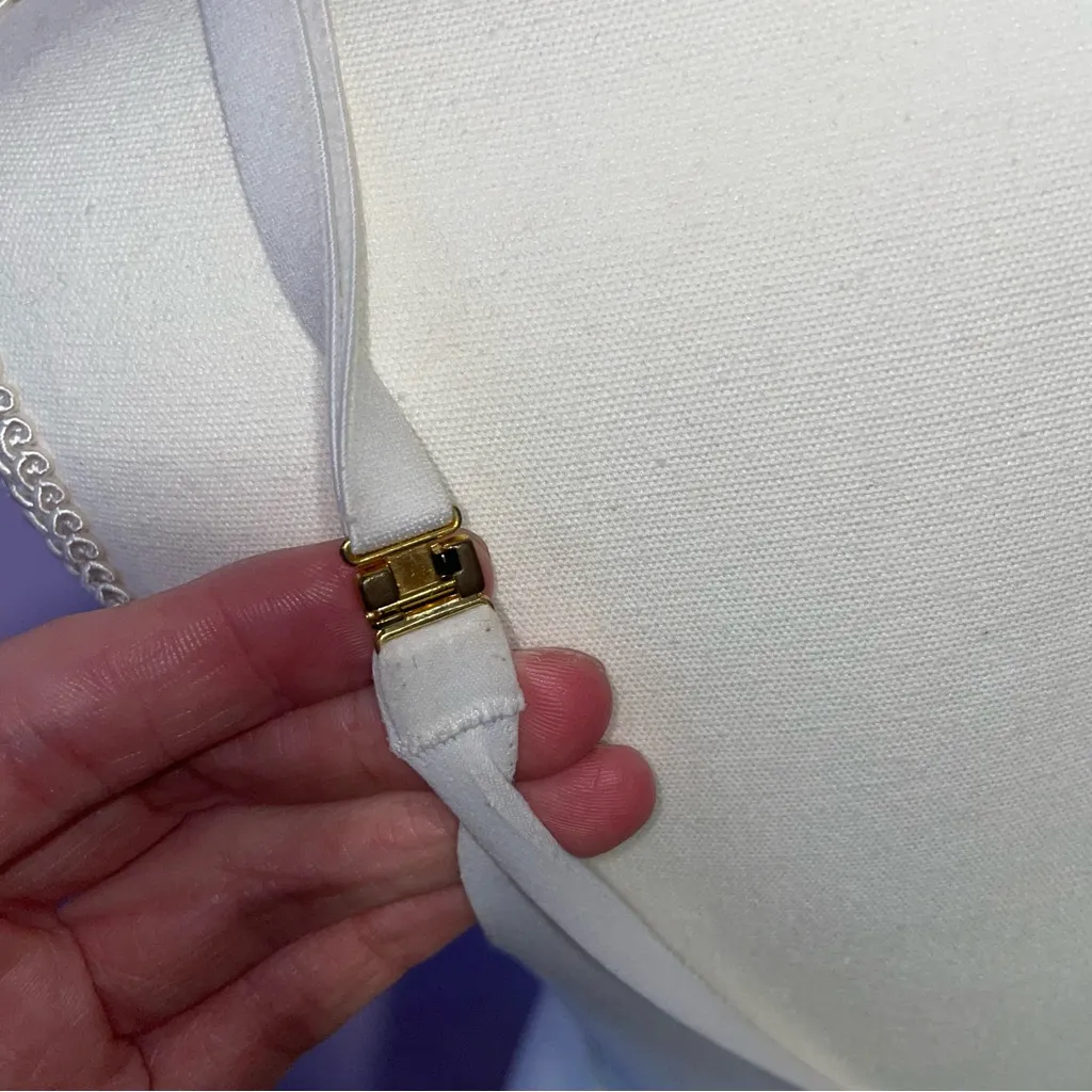 Victoria's Secret Love Cloud Perfect Shape Incredible Push-Up Bra Women Size 32D - Image 4