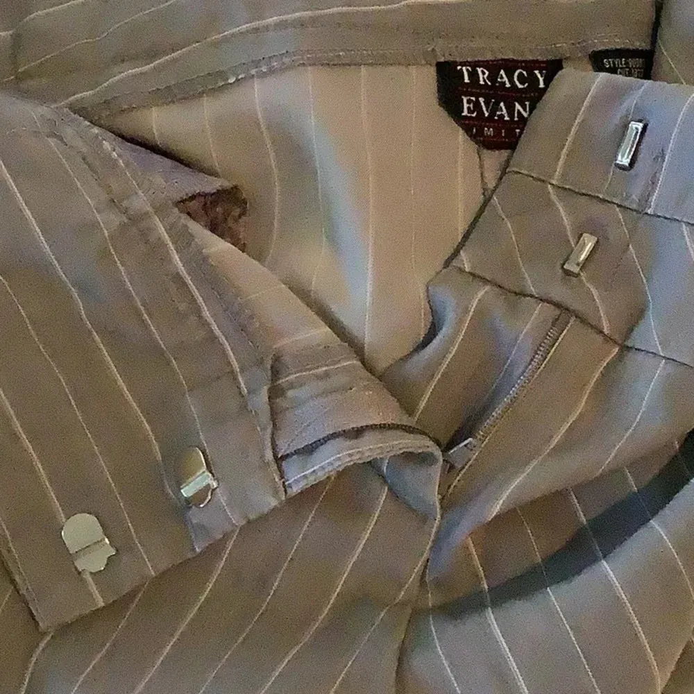 Tracy Evans Striped Shorts Size 9 (Preowned) - Image 6