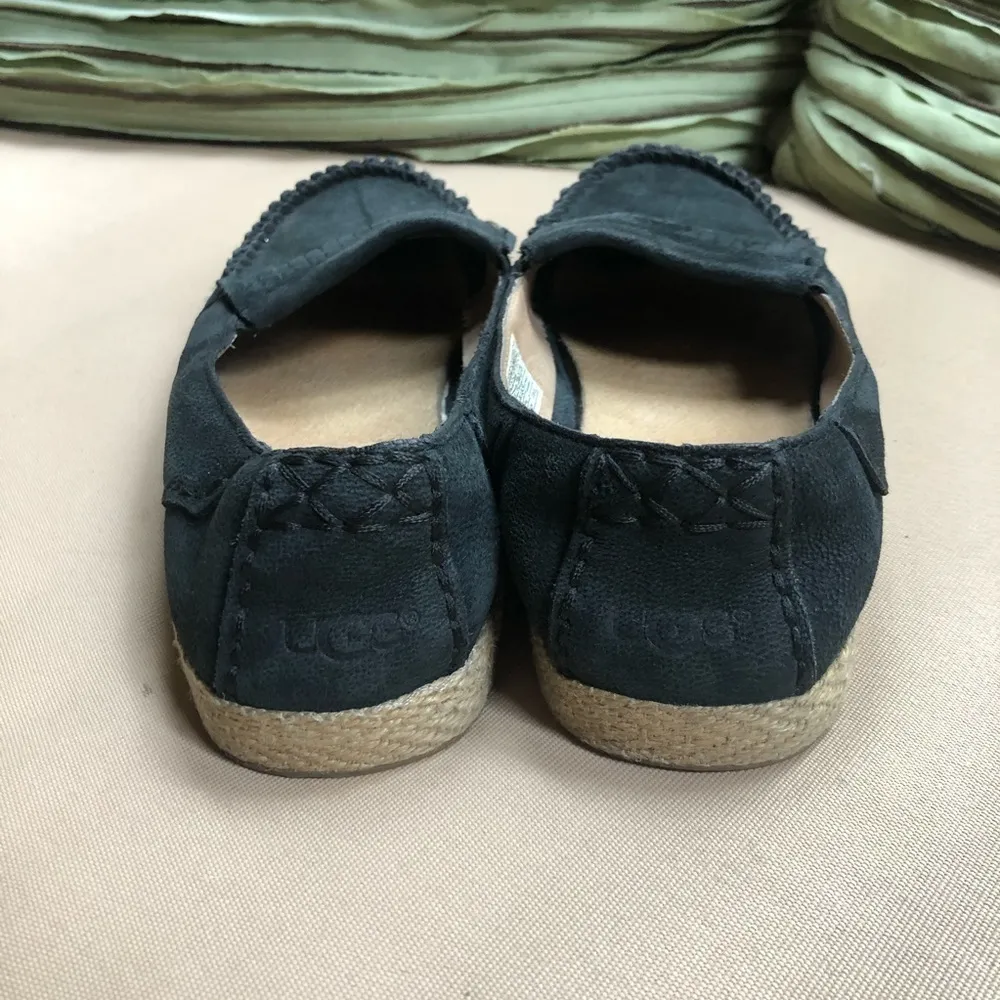 Ugg Australia Marrah Black Leather Moccasins‎ 7.5 - Image 6
