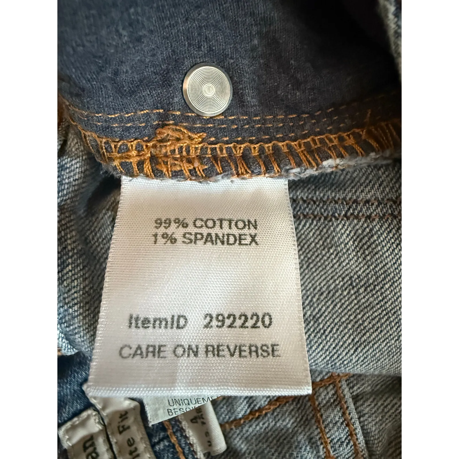 L.L. Bean Favorite Fit Straight Leg Jeans Women’s Size 4 Reg Blue Denim 292220 - Image 6